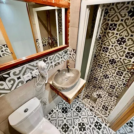 Διαμέρισμα B4 Estudio Nuevo! Cocina Y Bano Privado! A 1 Calle Del Metro Βαρκελώνη