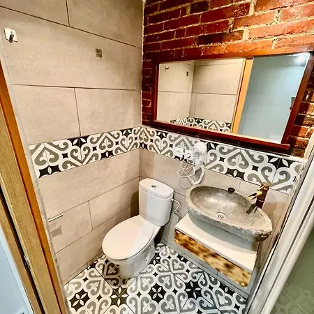 Διαμέρισμα B4 Estudio Nuevo! Cocina Y Bano Privado! A 1 Calle Del Metro