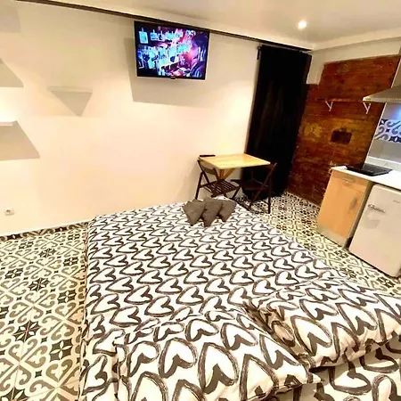 B4 Estudio Nuevo! Cocina Y Bano Privado! A 1 Calle Del Metro